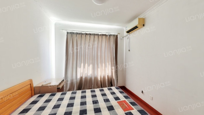 全南两居 精装 拎包入住 好楼层 全天采光无遮挡-卧室