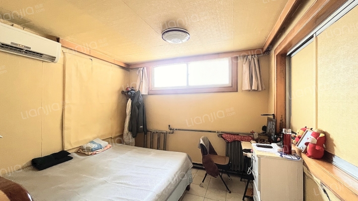 铁道部建厂局家属楼 2室2厅 南 北-卧室A