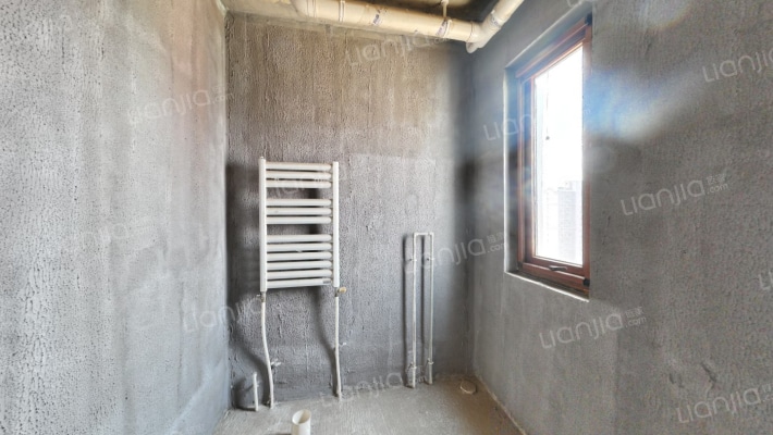 鸿坤新维港 3室2厅 南 北-卫生间