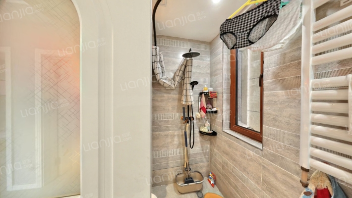 涿州东站，电梯入户洋房，横向宽厅-卫生间A