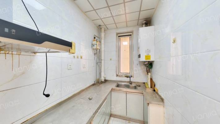 狮子城经典南向两居室 楼层高采光好-厨房