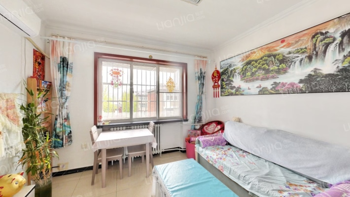 此房南北通透 采光好 购物方便 停车方便 上学方便-客厅