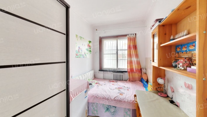 此房南北通透 采光好 购物方便 停车方便 上学方便-卧室C