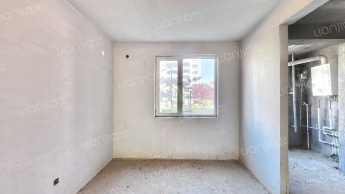 钢研自检房，品质环境没得说，户型南北通透，看房随时-餐厅
