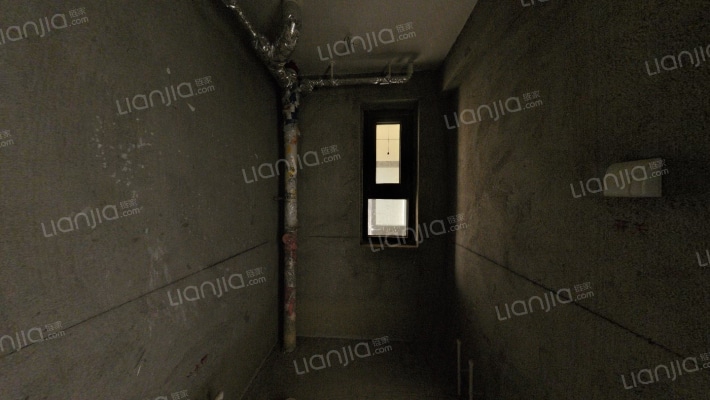 中间楼层小两居 小区中间位置 诚心卖-卫生间
