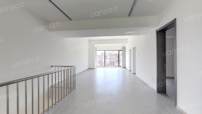 198别墅区二手房实景图