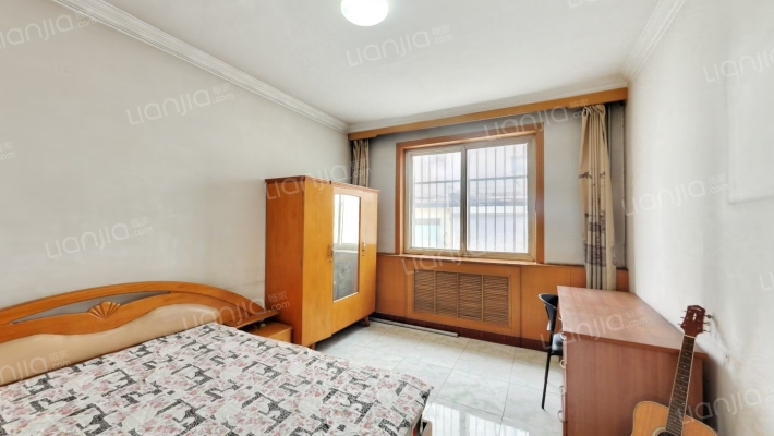 农发行小区 3室2厅 南 北-卧室C