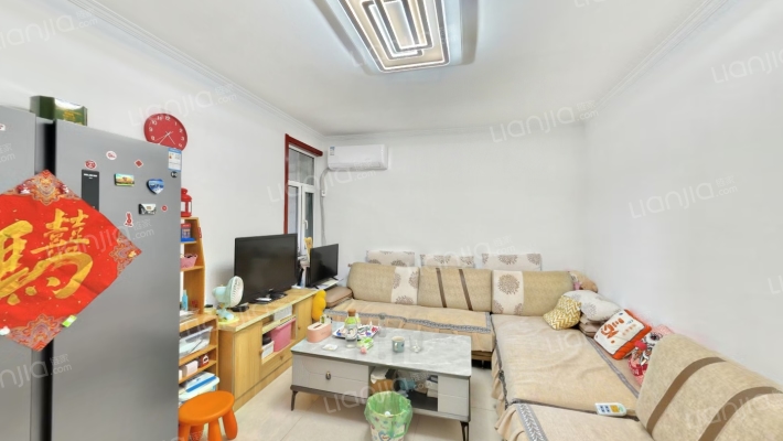 联合七号院，精装一居，月供900告别租房-客厅