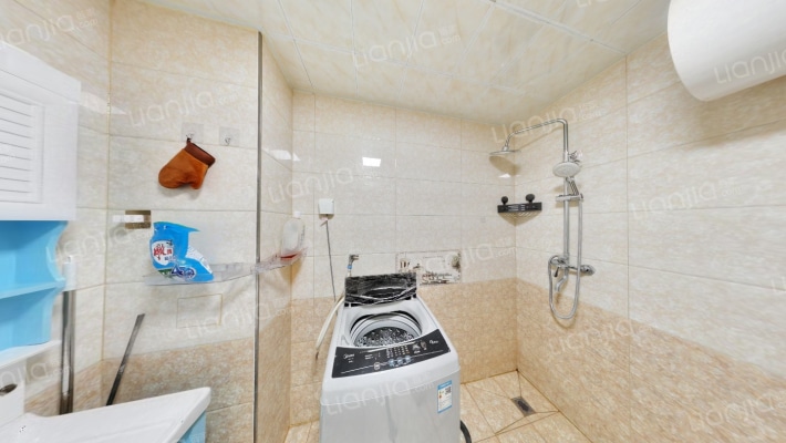 业主诚心出售，价格可谈，朝南三居-卫生间