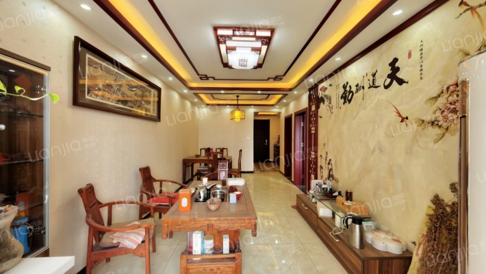 精装修 大2居 中楼层 朝南 古典装修设计 实木家具-客厅