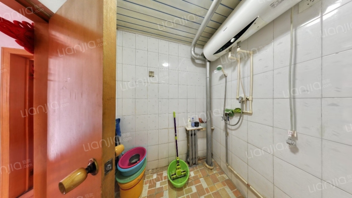 范阳路南侧温馨小区南北通透两居室户型方正-卫生间