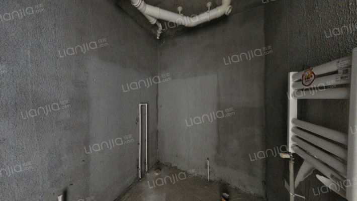 洋房 一层带院子 南北通透三居 出入小区方便 满五-卫生间