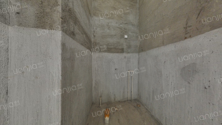 市区loft户型 大挑空 落地窗 配套成熟 德信公园旁-卫生间
