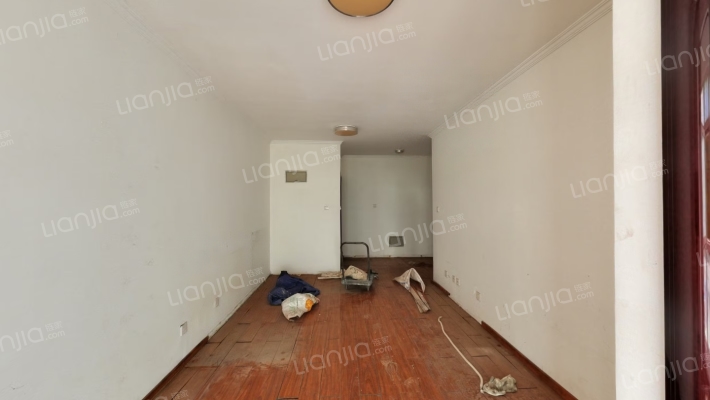 涿州唯一欧式风格建筑大社区，异国风情，小区环境好-客厅