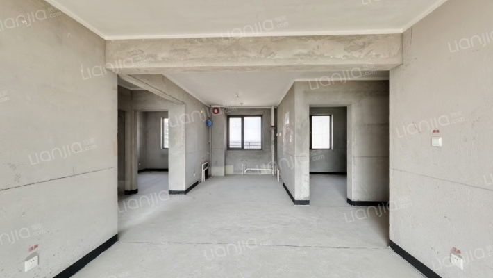 大户型 南北通透  楼层好  大社区绿化好-客厅