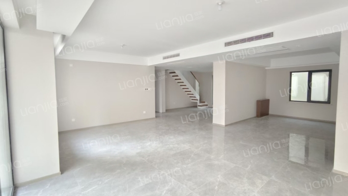 房子是个跃层装修好一天没住过集中供暖-客厅B