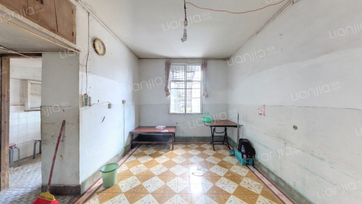 国防设计院宿舍二手房实景图