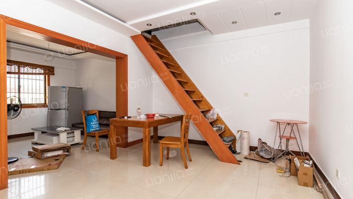 兰信公寓二手房实景图