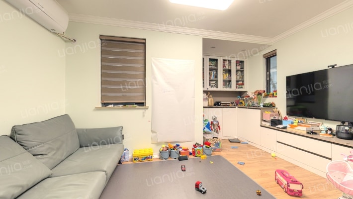 政通路100弄二手房实景图