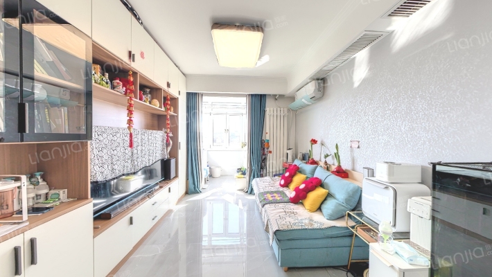 松树街二手房实景图