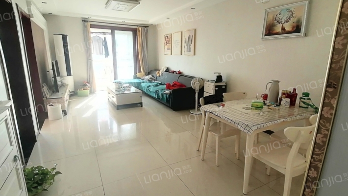 南向格局 楼层好 视野宽阔 适合居住-客厅