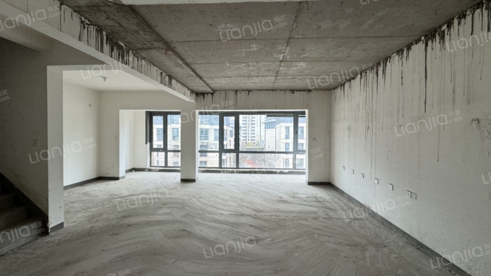 美的君兰湖山二手房实景图