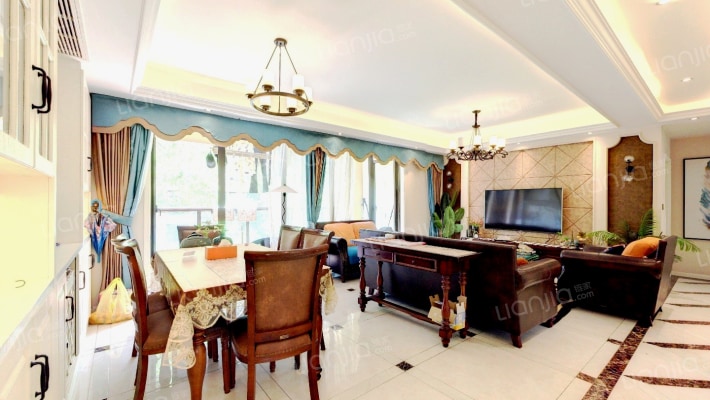 融创凡尔赛香榭二手房实景图