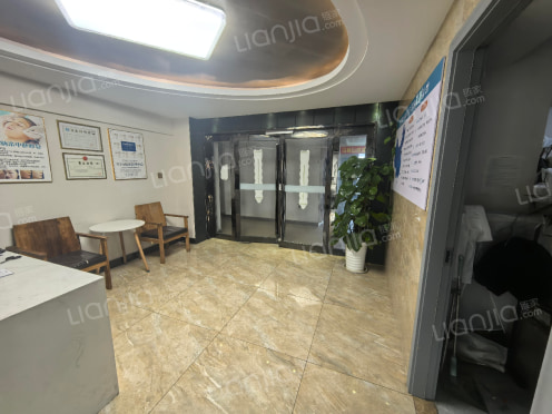 整租·金色新天地 3室1厅 南