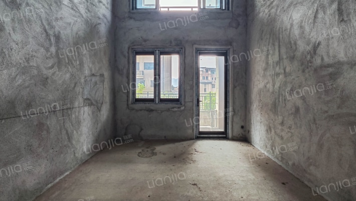 恒大翡翠湾二手房实景图