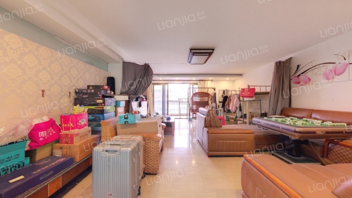 河畔豪庭二手房实景图