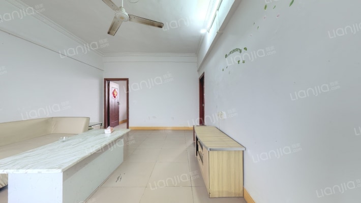 梅花街40号二手房实景图