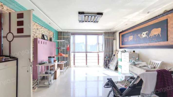 恋日嘉园二期二手房实景图