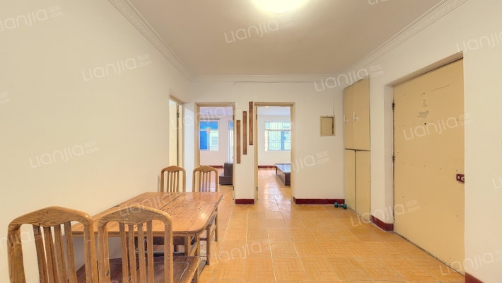 新园小区二手房实景图