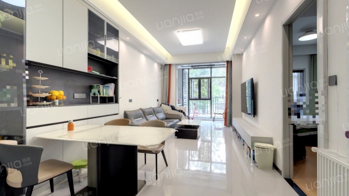 融创临江府二手房实景图