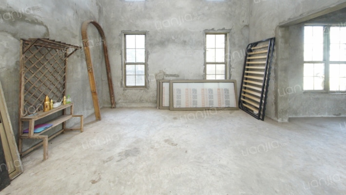 坡岭顿小镇二手房实景图