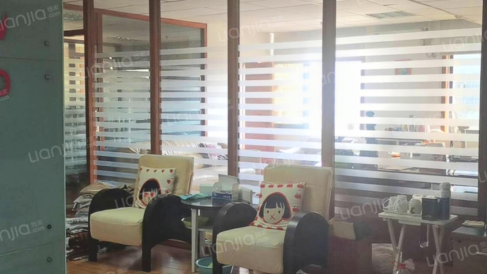 国贸大厦二手房实景图