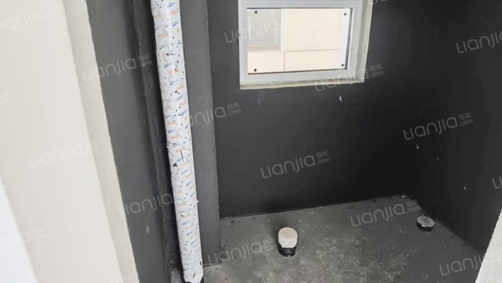 鹏渤公园里 3室1厅 南-卫生间