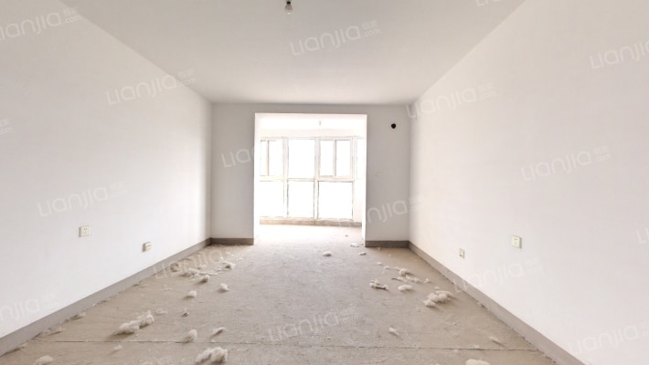 世界名园南区二手房实景图