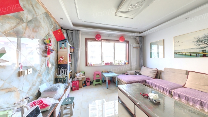 西铁工程集团临潼住宅小区二手房实景图