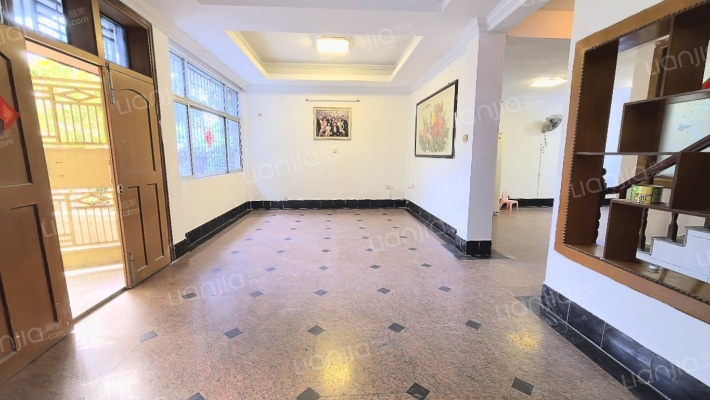 鸿华小区二手房实景图