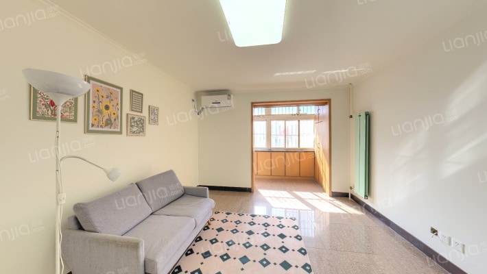 北官厅胡同甲二号院二手房实景图