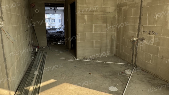 鑫荣大厦二手房实景图