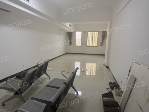 整租·商会大厦 1室1厅 南/北