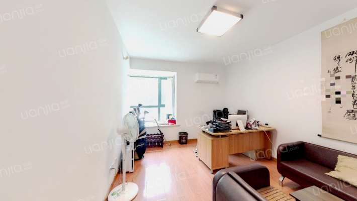 万里晶品苑二手房实景图