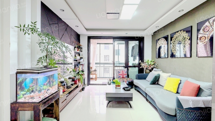 蓝色港湾二手房实景图