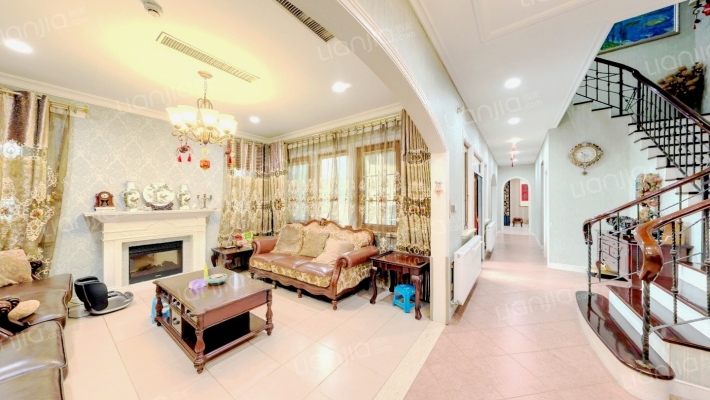 康郡颂恩谷二手房实景图