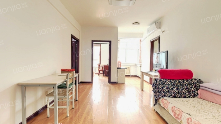 西彩新苑二手房实景图