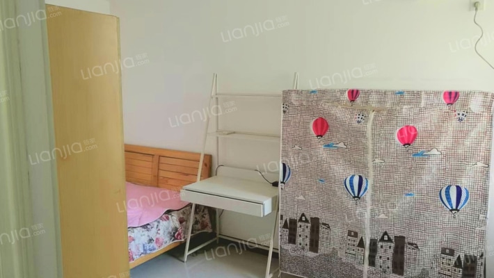 水岸花城，好房源，环境好，交通便利。-卧室B