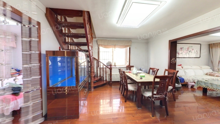 青云阁小区二手房实景图