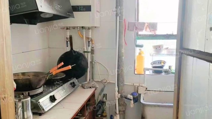 东大街上 永康胡同 85平南北通透2居室 急售-厨房